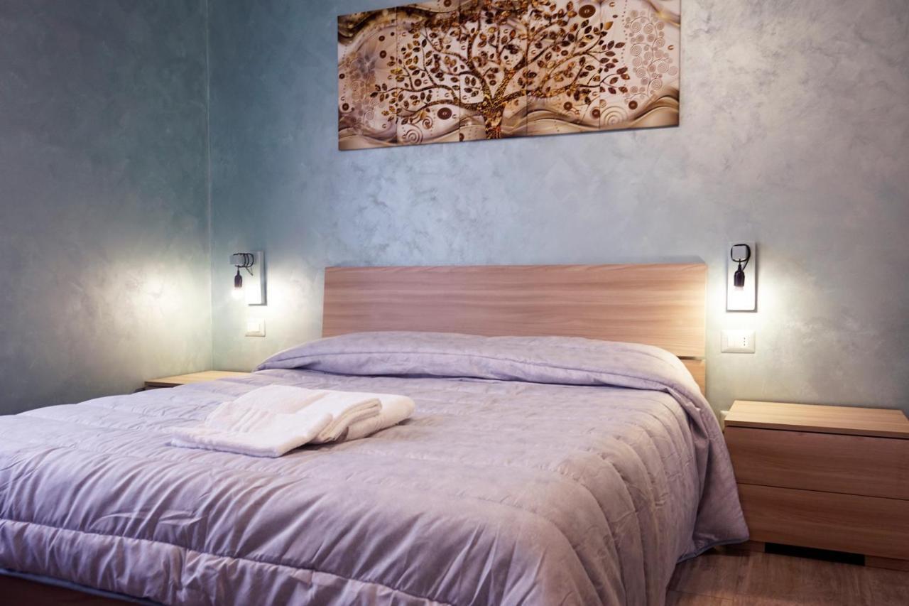 Roma Tourist Lease Hotel อาชิเลีย ภายนอก รูปภาพ