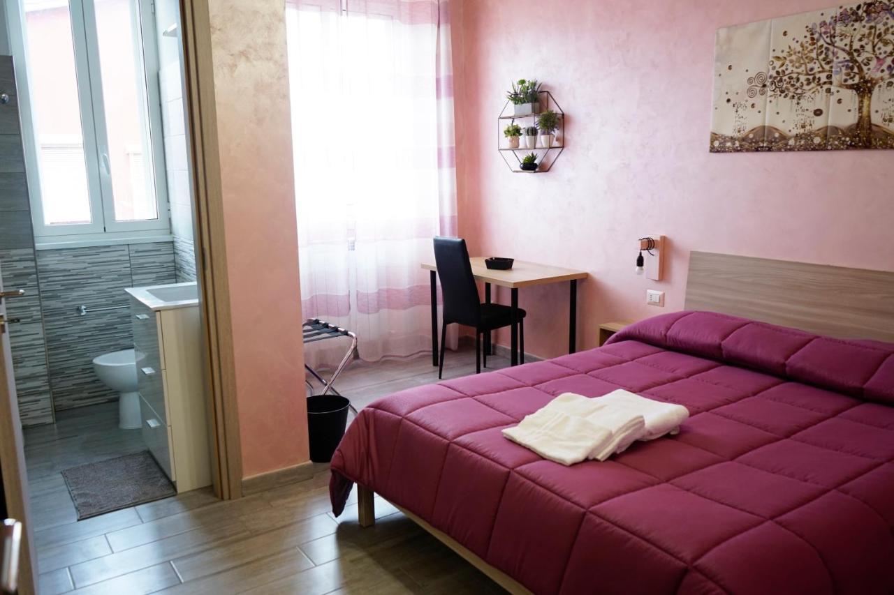 Roma Tourist Lease Hotel อาชิเลีย ภายนอก รูปภาพ